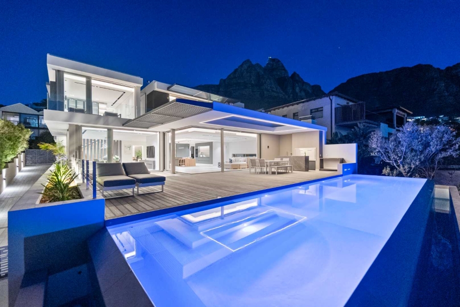 5 Bedroom Property for Sale in Camps Bay Western Cape